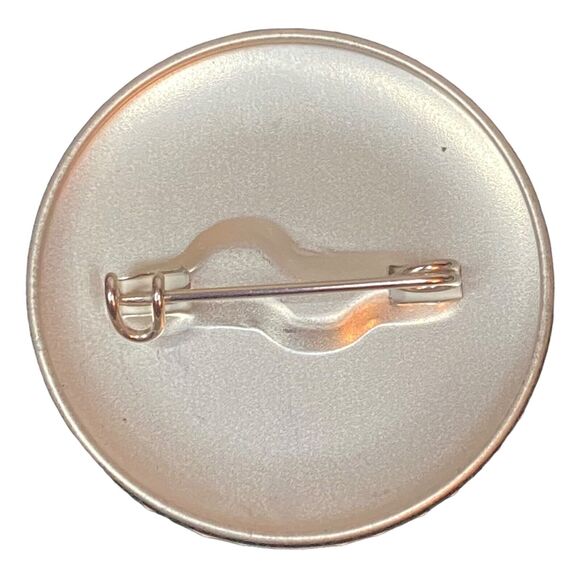 VTG Lays Potato Chips Food Advertising Circular Pinback Collectable Button 1.25" - Picture 2 of 5